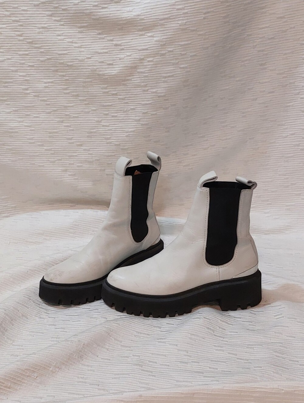 Maje White Chelsea Lug Boots with Black Panels Size 39